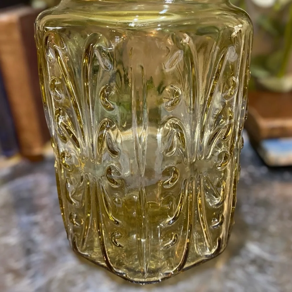 Vintage LE Smith Amber Large Canister Imperial Atterbury Scroll